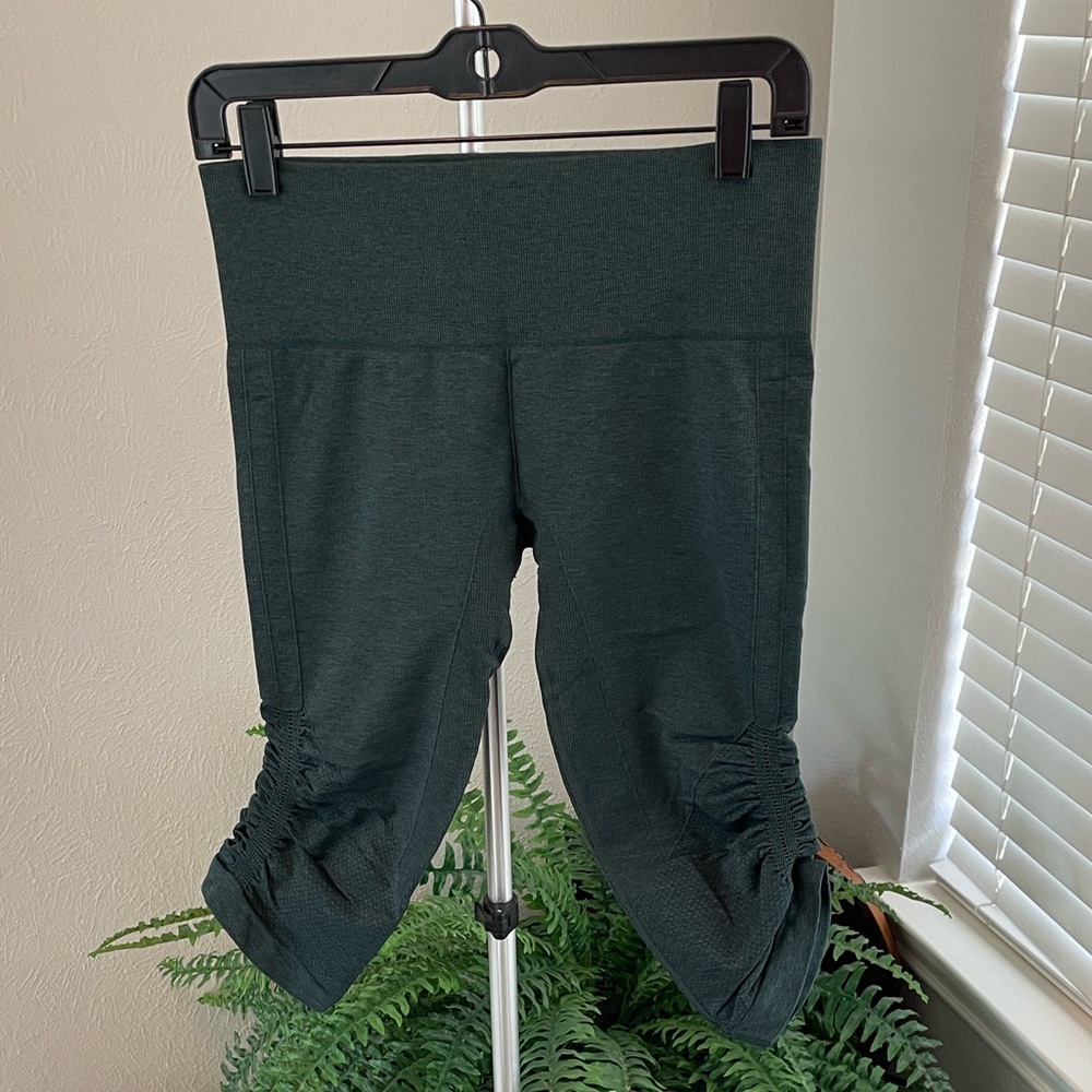 lululemon athletica Dark Green Capri Leggings with Ruched Hem